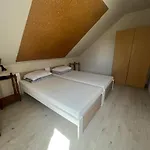 Lukacs Nyaralohaz Balatonfenyves