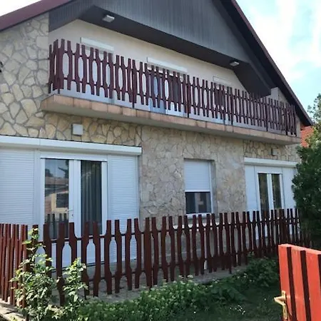 Holiday home Lukacs Nyaralohaz *