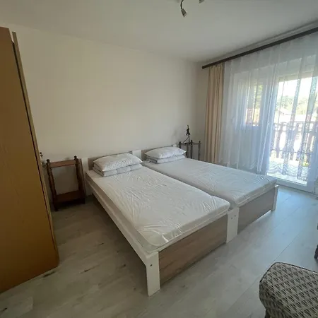 Lukacs Nyaralohaz Holiday home Balatonfenyves