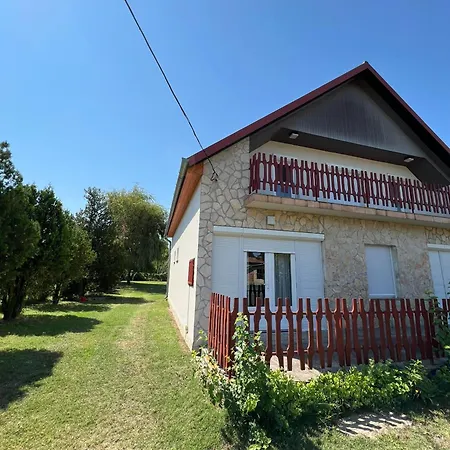 Holiday home Lukacs Nyaralohaz *