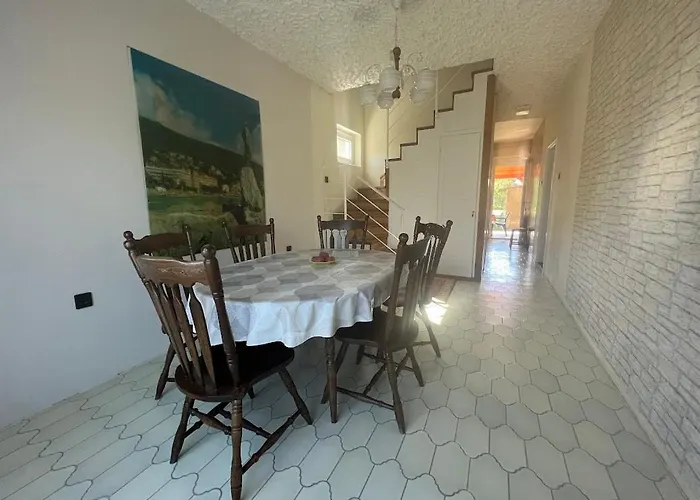 Lukacs Nyaralohaz Holiday home